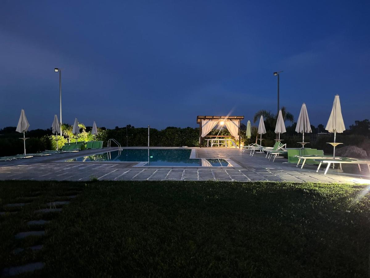 Bed and Breakfast A Lu Fanizza Cutrofiano Exterior foto